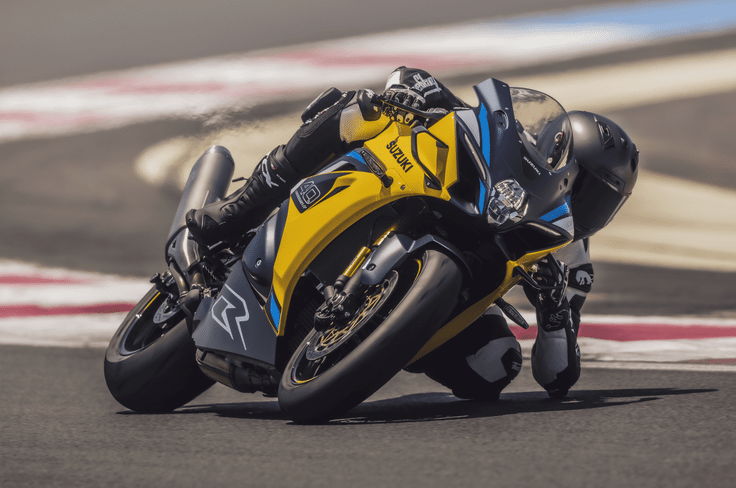 While paying homage to four decades of GSX-R heritage.
Suzuki GSX-R1000R 40th Anniversary Edition in yellow cornering shot